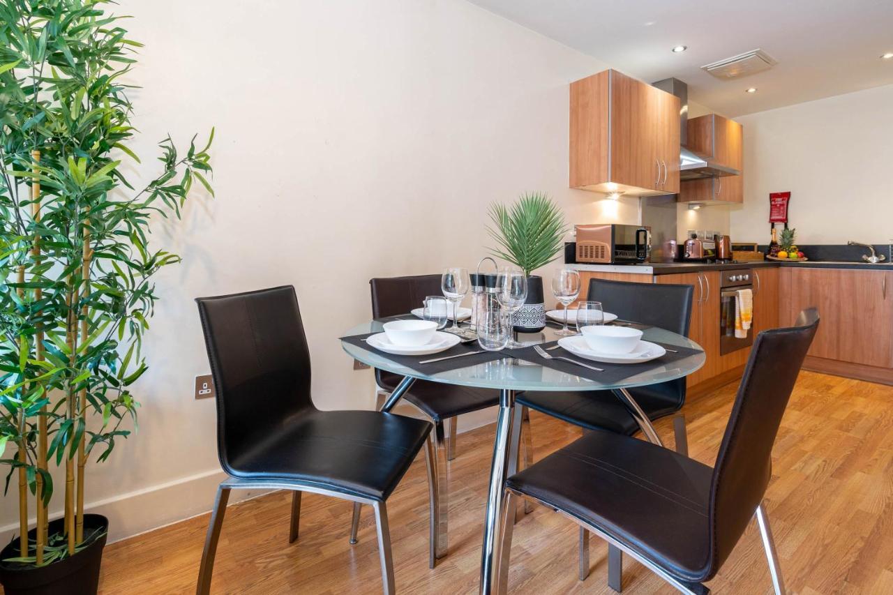 Haus City Centre Apartment - Arcadian -Balcony - Secure Parking - Wifi-Smart Tv - China Town -Top Rated Birmingham Buitenkant foto